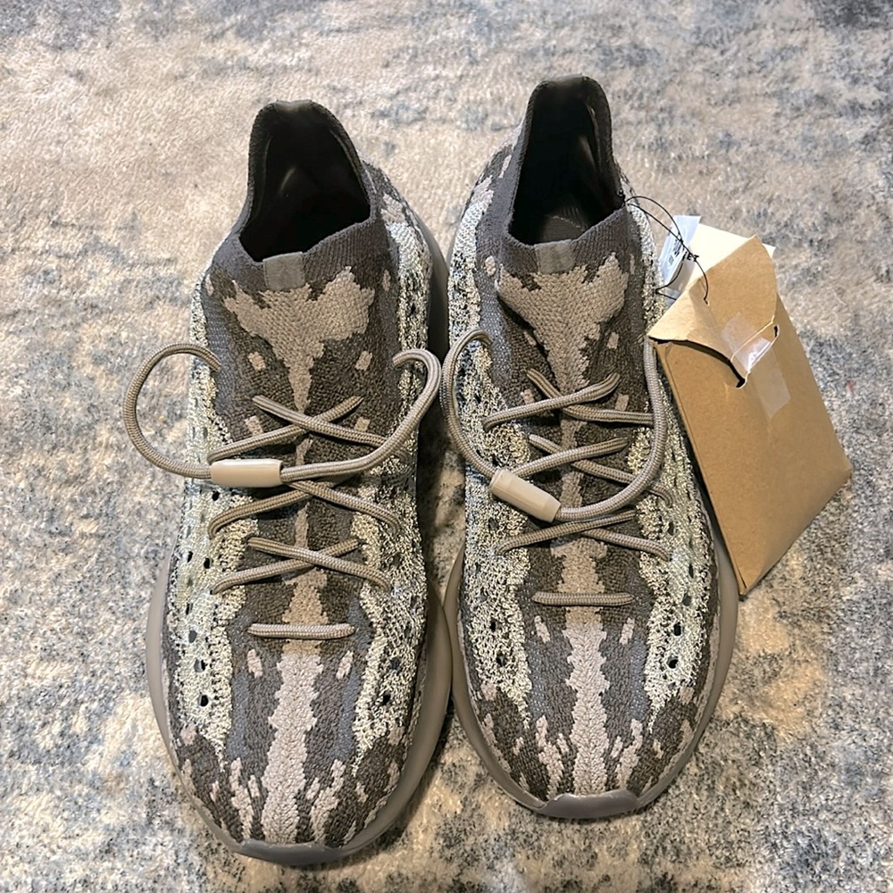 Yeezy 380 Grey Cotton Shoes Size 10.5 Men Adidas Yeezy